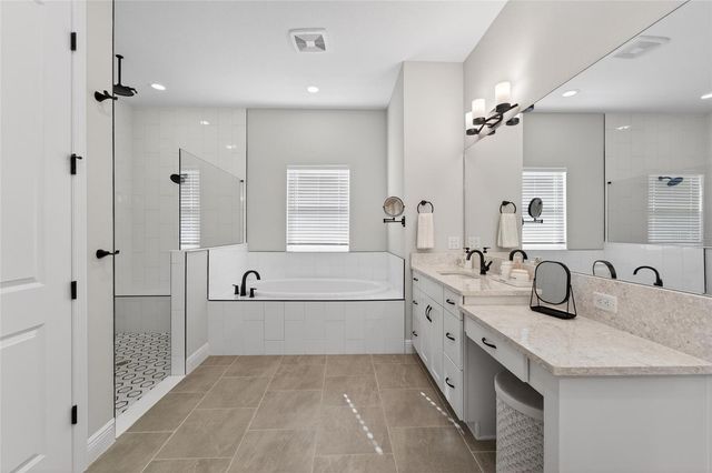 10579 MEADOWRUN DRIVE, Lithia, FL 33547