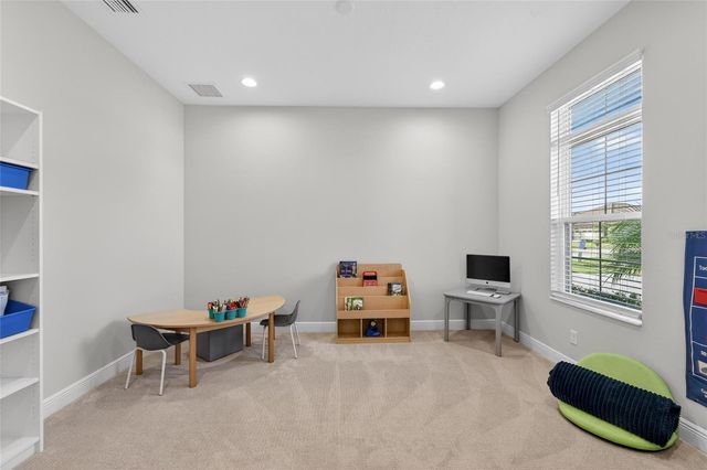 10579 MEADOWRUN DRIVE, Lithia, FL 33547