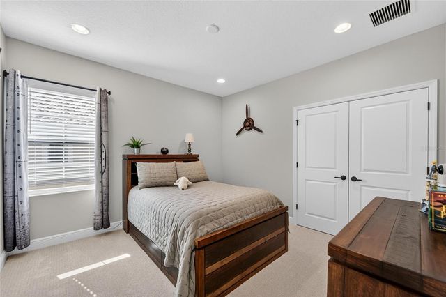 10579 MEADOWRUN DRIVE, Lithia, FL 33547