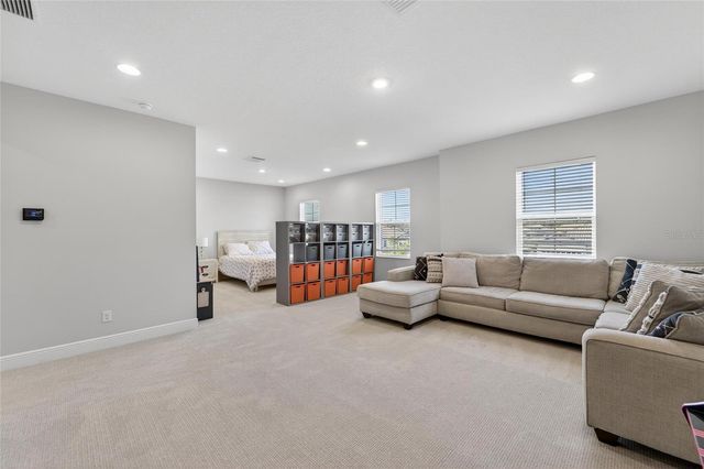 10579 MEADOWRUN DRIVE, Lithia, FL 33547