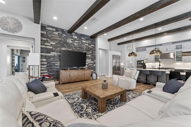 10579 MEADOWRUN DRIVE, Lithia, FL 33547