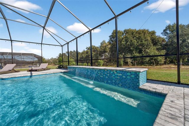 10579 MEADOWRUN DRIVE, Lithia, FL 33547