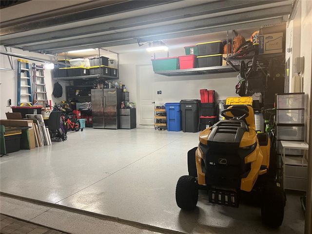 10579 MEADOWRUN DRIVE, Lithia, FL 33547