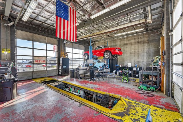 4650 S CONSTITUTION BLVD, Taylorsville, UT 84129