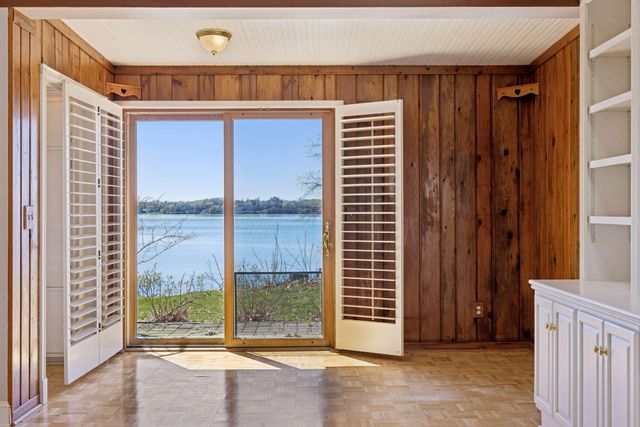 3625 Tuxedo Road, Minnetrista, MN 55364