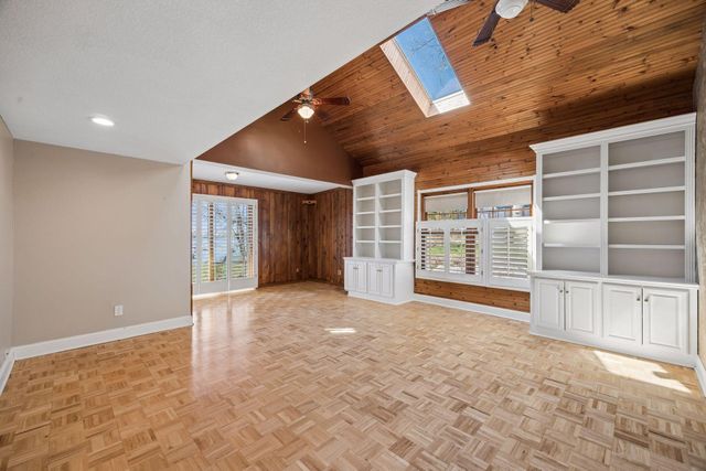 3625 Tuxedo Road, Minnetrista, MN 55364