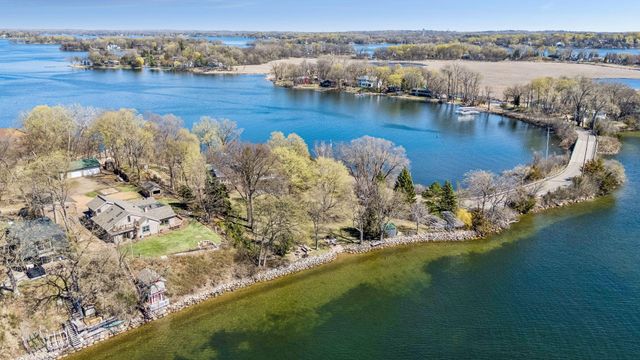 3625 Tuxedo Road, Minnetrista, MN 55364