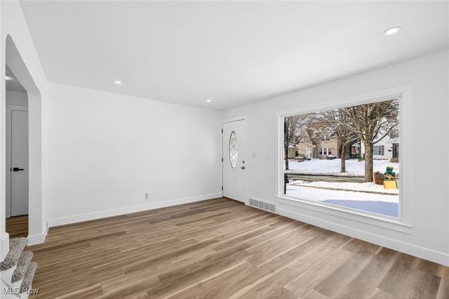 19524 Maple Heights Boulevard, Maple Heights, OH 44137