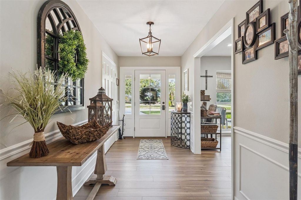 Image 5 of property listing at 6204 DONEGAL DRIVE, Orlando, FL 32819