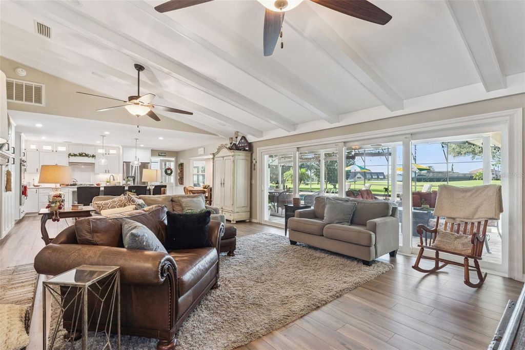 Image 10 of property listing at 6204 DONEGAL DRIVE, Orlando, FL 32819