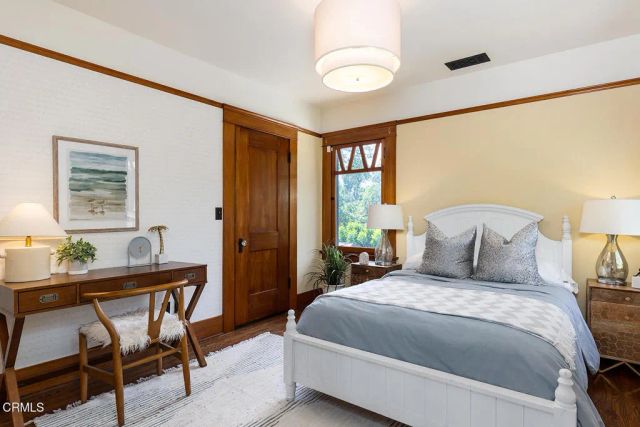 1361 Ridge Way, Pasadena, CA 91106