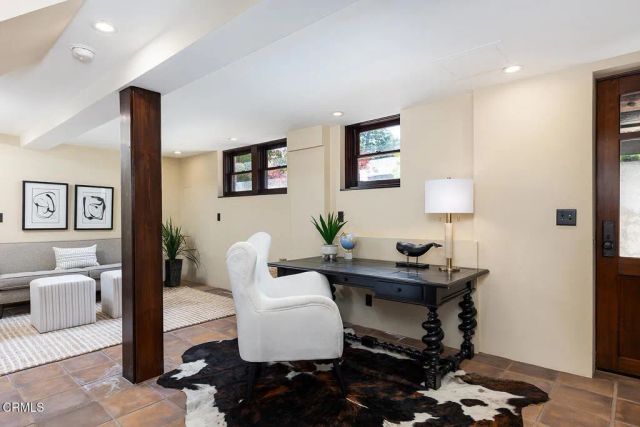 1361 Ridge Way, Pasadena, CA 91106