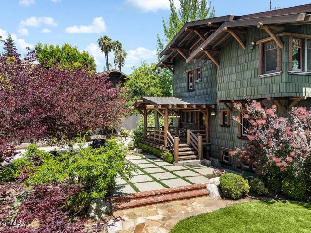 1361 Ridge Way, Pasadena, CA 91106