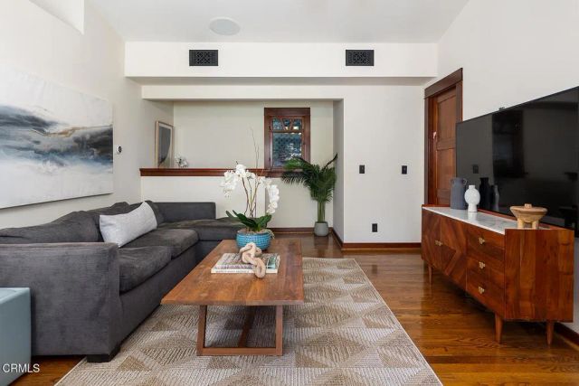 1361 Ridge Way, Pasadena, CA 91106
