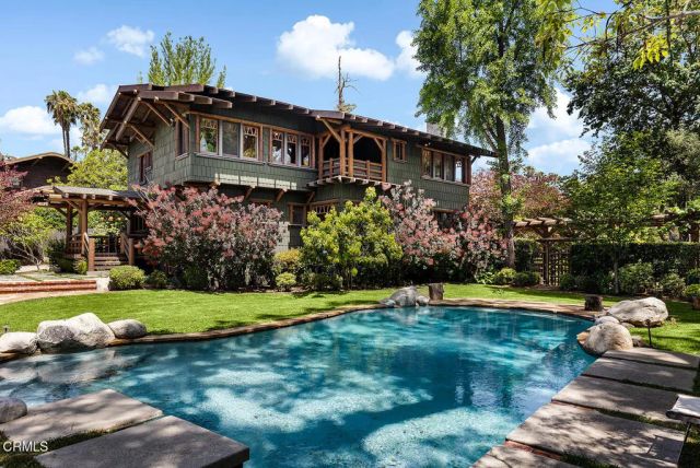 1361 Ridge Way, Pasadena, CA 91106