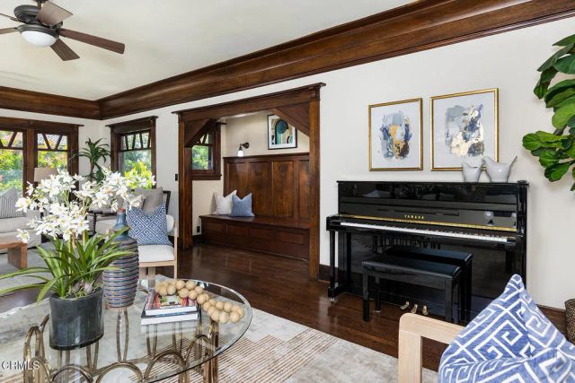 1361 Ridge Way, Pasadena, CA 91106