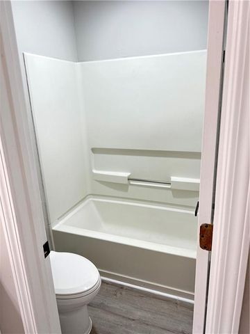 578 Hambrick Square, Stone Mountain, GA 30083