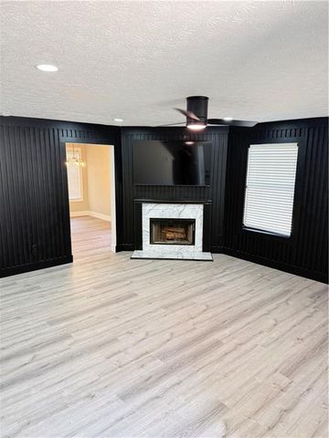 578 Hambrick Square, Stone Mountain, GA 30083