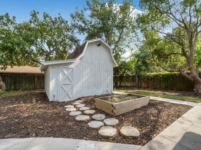 472 COLGATE ROAD, Venice, FL 34293