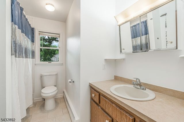 225 Charlotte Ave, South Bound Brook Boro, NJ 08880