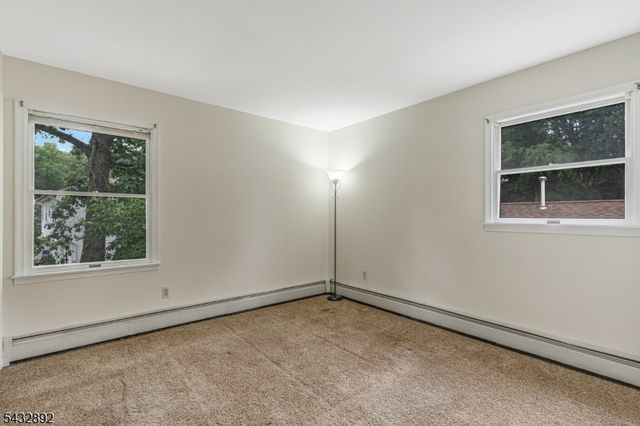 225 Charlotte Ave, South Bound Brook Boro, NJ 08880