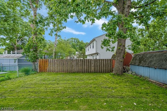 225 Charlotte Ave, South Bound Brook Boro, NJ 08880
