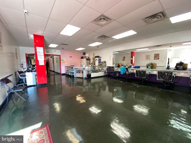 2520 N BROAD ST, Philadelphia, PA 19132