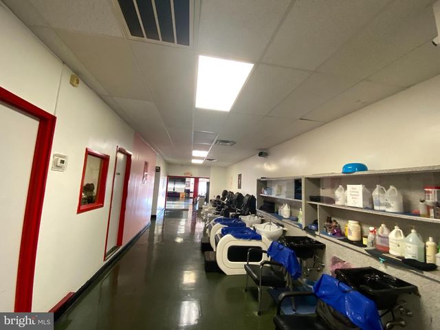 2520 N BROAD ST, Philadelphia, PA 19132