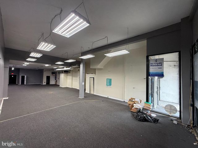 2520 N BROAD ST, Philadelphia, PA 19132