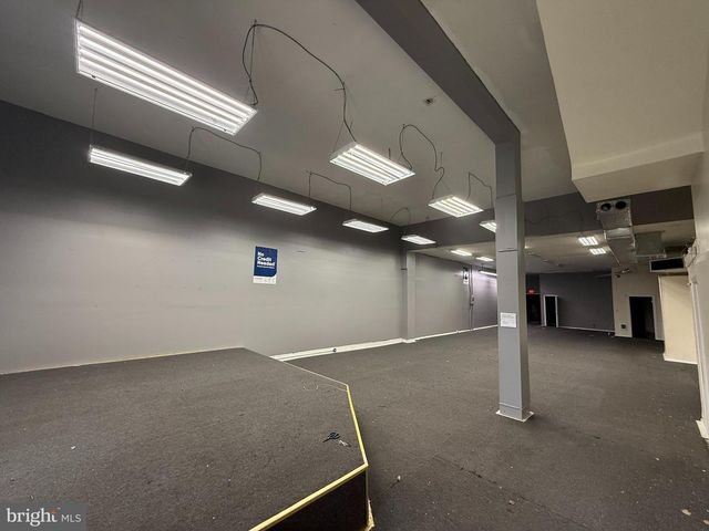 2520 N BROAD ST, Philadelphia, PA 19132