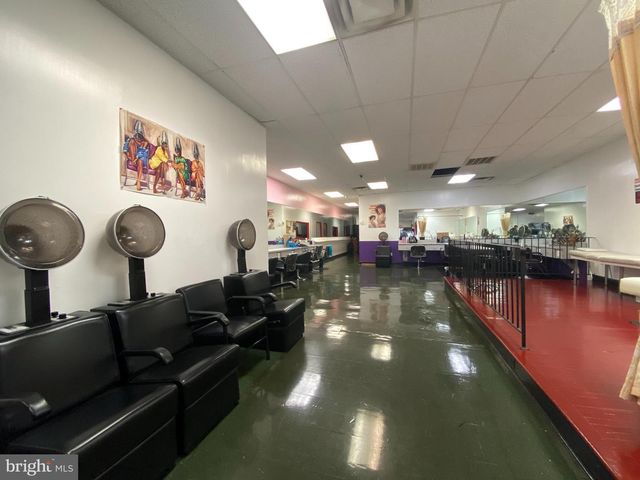 2520 N BROAD ST, Philadelphia, PA 19132