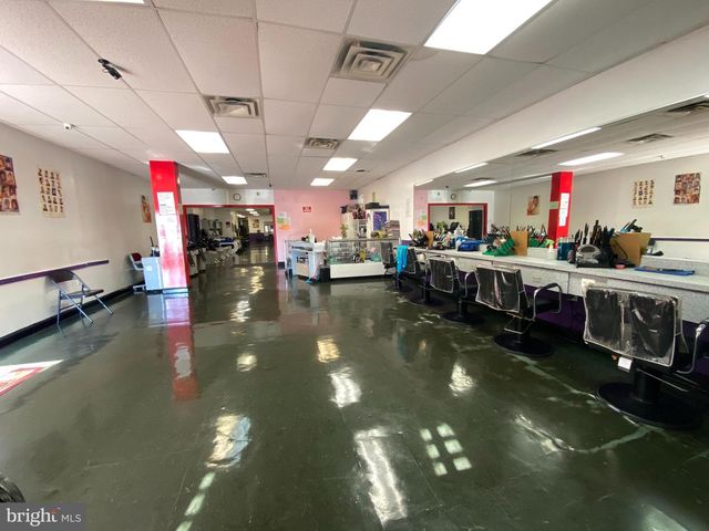 2520 N BROAD ST, Philadelphia, PA 19132