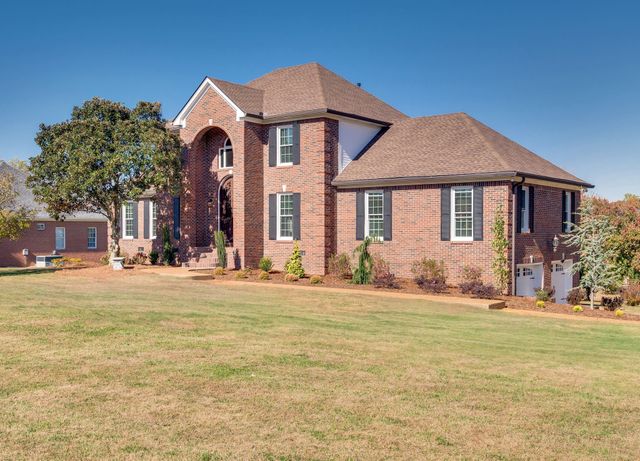 7276 Old Franklin Rd, Fairview, TN 37062