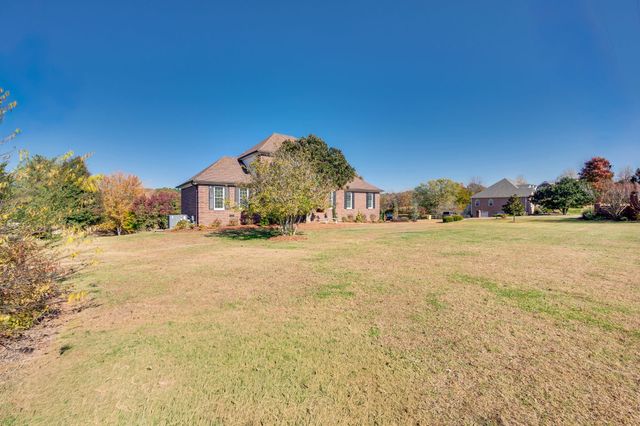 7276 Old Franklin Rd, Fairview, TN 37062