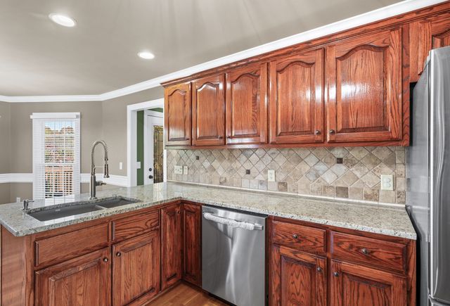 7276 Old Franklin Rd, Fairview, TN 37062