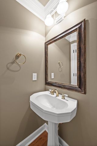 7276 Old Franklin Rd, Fairview, TN 37062