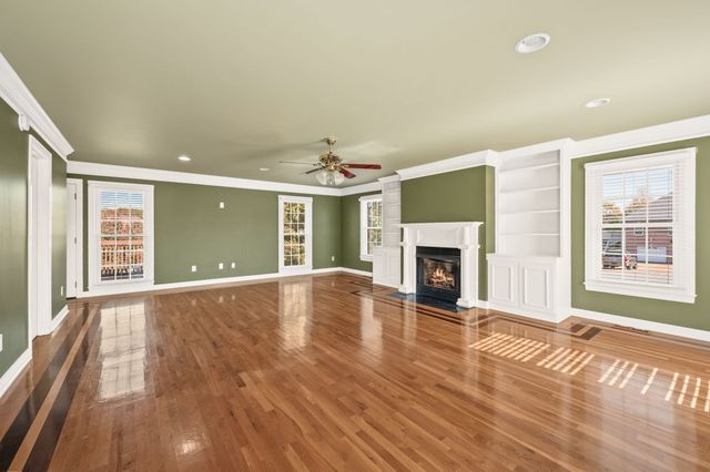 7276 Old Franklin Rd, Fairview, TN 37062