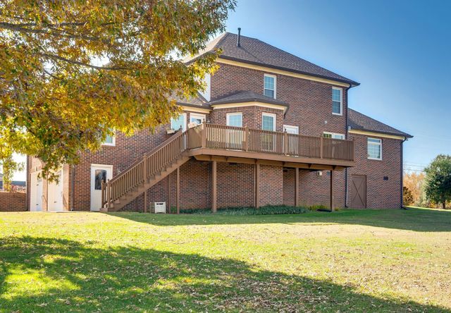 7276 Old Franklin Rd, Fairview, TN 37062