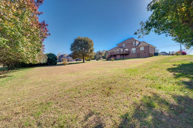 7276 Old Franklin Rd, Fairview, TN 37062