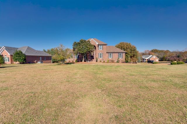 7276 Old Franklin Rd, Fairview, TN 37062