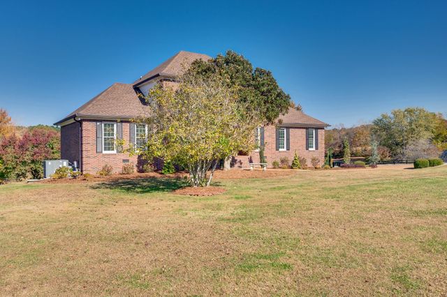 7276 Old Franklin Rd, Fairview, TN 37062