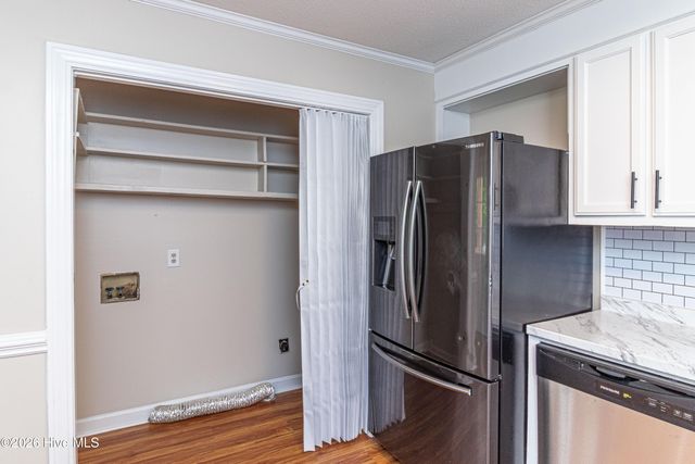 1866 Century Drive, Greenville, NC 27834