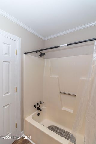 1866 Century Drive, Greenville, NC 27834