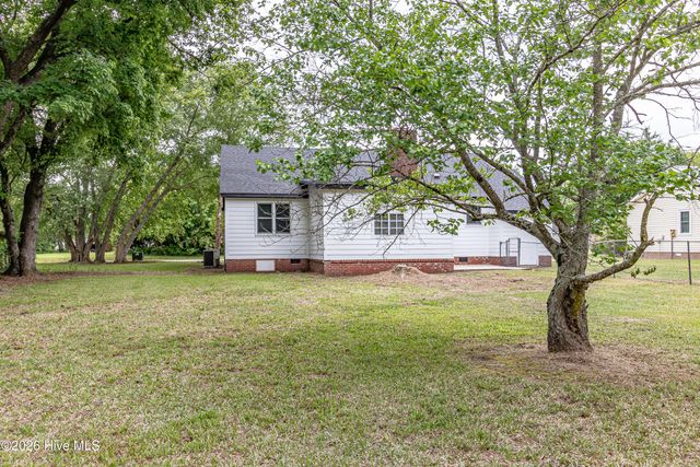 1866 Century Drive, Greenville, NC 27834