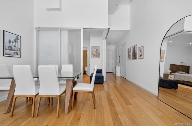27-28 Thomson Avenue 250, Long Island City, NY 11101