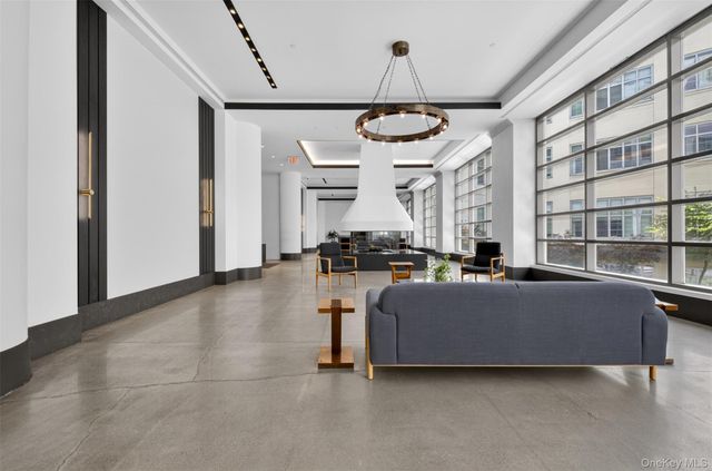 27-28 Thomson Avenue 250, Long Island City, NY 11101
