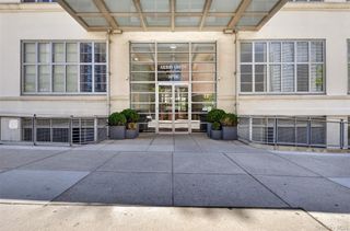 27-28 Thomson Avenue 250, Long Island City, NY 11101