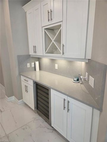 16370 Viansa WAY # 6, Naples, FL 34110