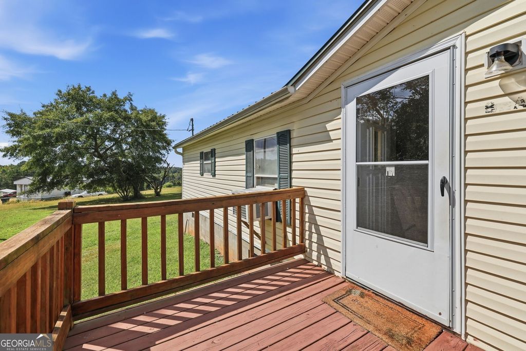 217 Combs Avenue, Martin, GA 30557 — photo 2