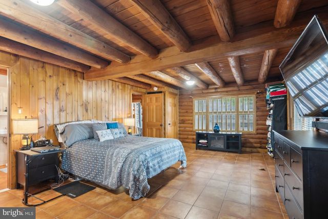 323 ENLOW PLACE, Pennsville, NJ 08070